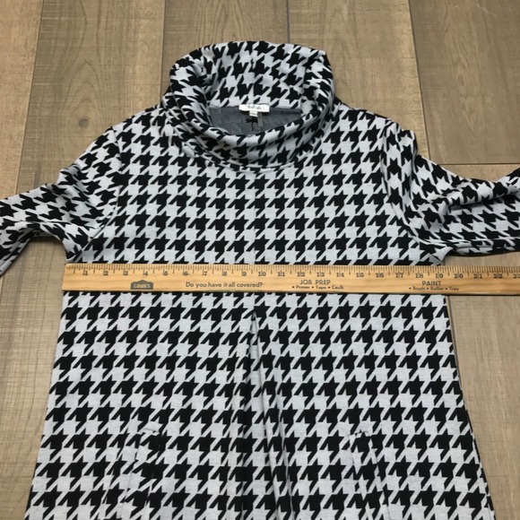 Tyler Boe Kim Dress Womens Size M Gray Black Houndstooth Cowl Neck Knit Pockets - Picture 8 of 12